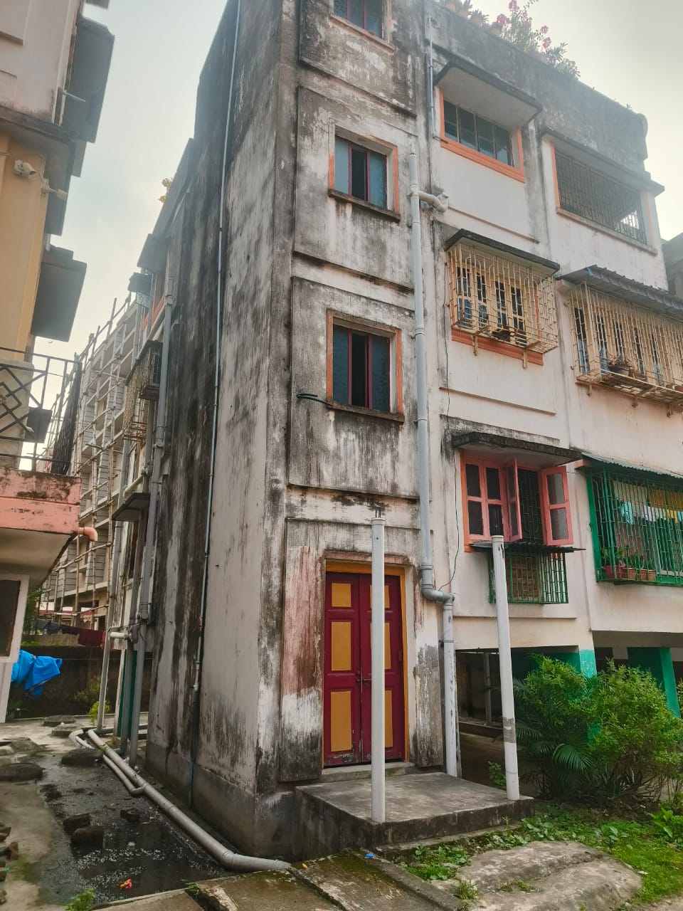 2 BHK Flat for sale in NAYABAD MUKUNDAPUR EMBYEPASS Kolkata — photo 3