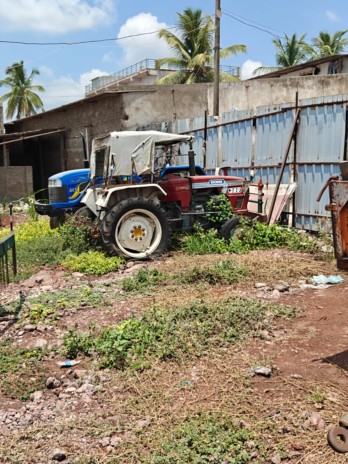 2004 Eicher 380 Prima G3 Tractor 87452 km 22 years for sale in M/s Babajan Parking Yard Near B K College Ankali Road Chikodi - 591201 Chikodi — photo 2