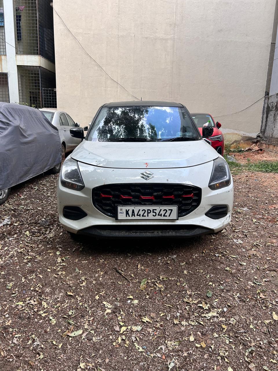 2025 Maruti Suzuki Swift VXi Hatchback 26432 km 1 year for sale in ROYAL ASSOCIATES BANGALORE Bengaluru — photo 1
