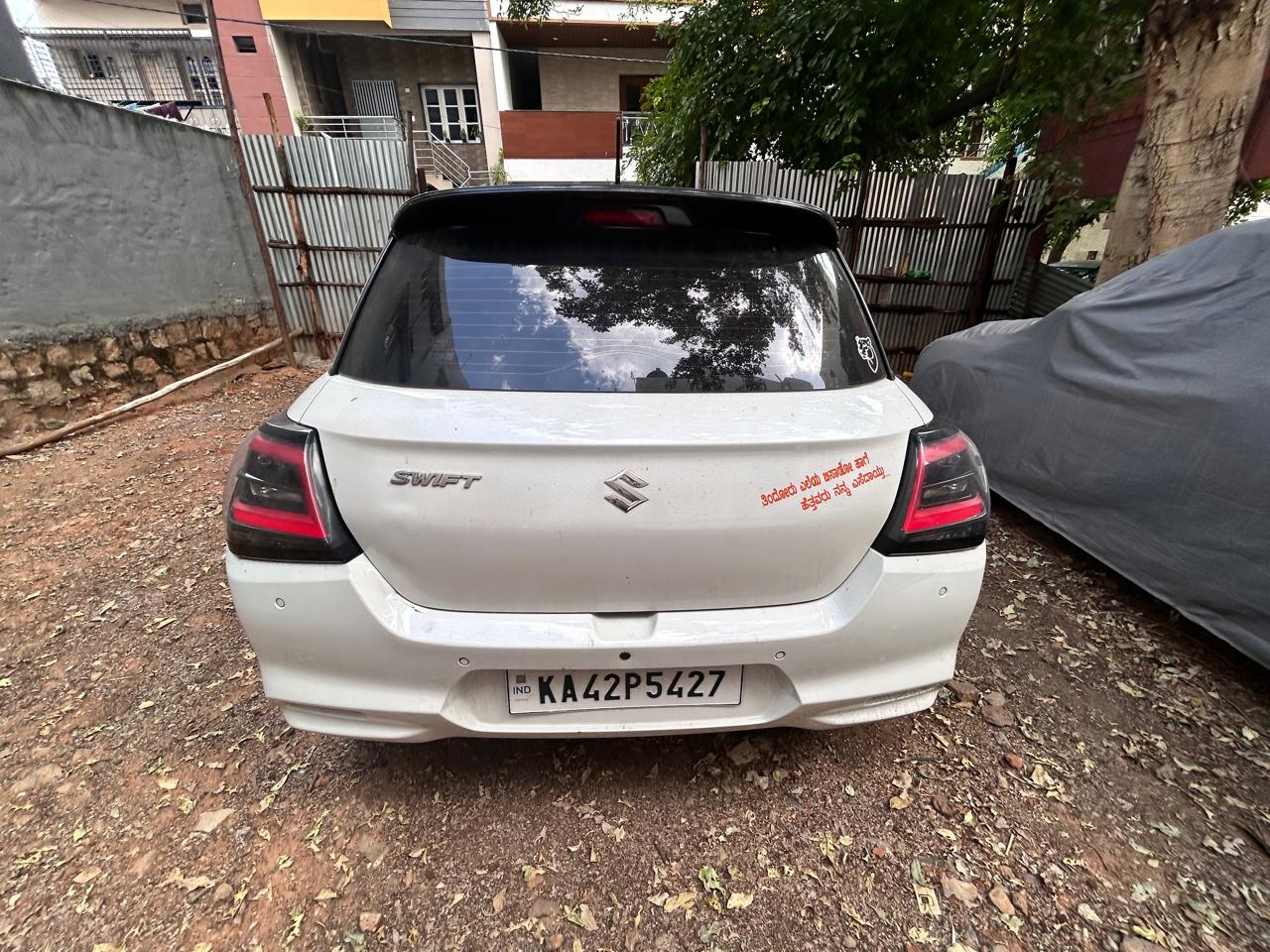 2025 Maruti Suzuki Swift VXi Hatchback 26432 km 1 year for sale in ROYAL ASSOCIATES BANGALORE Bengaluru — photo 2