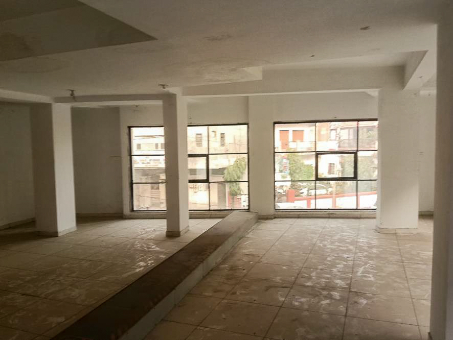751 square feet Shops for sale in Urban Vadodara — photo 1
