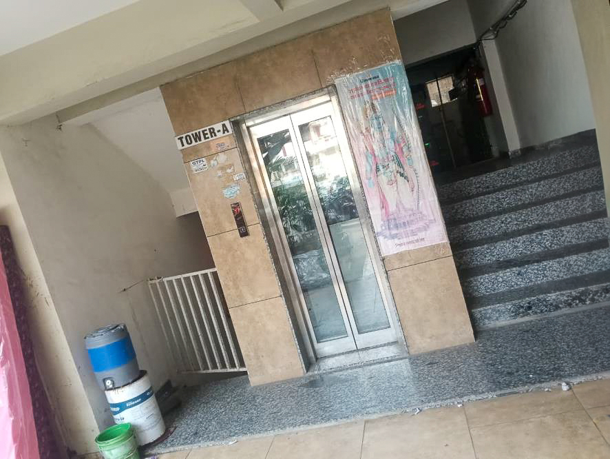 654 square feet Shops for sale in Urban Vadodara — photo 8