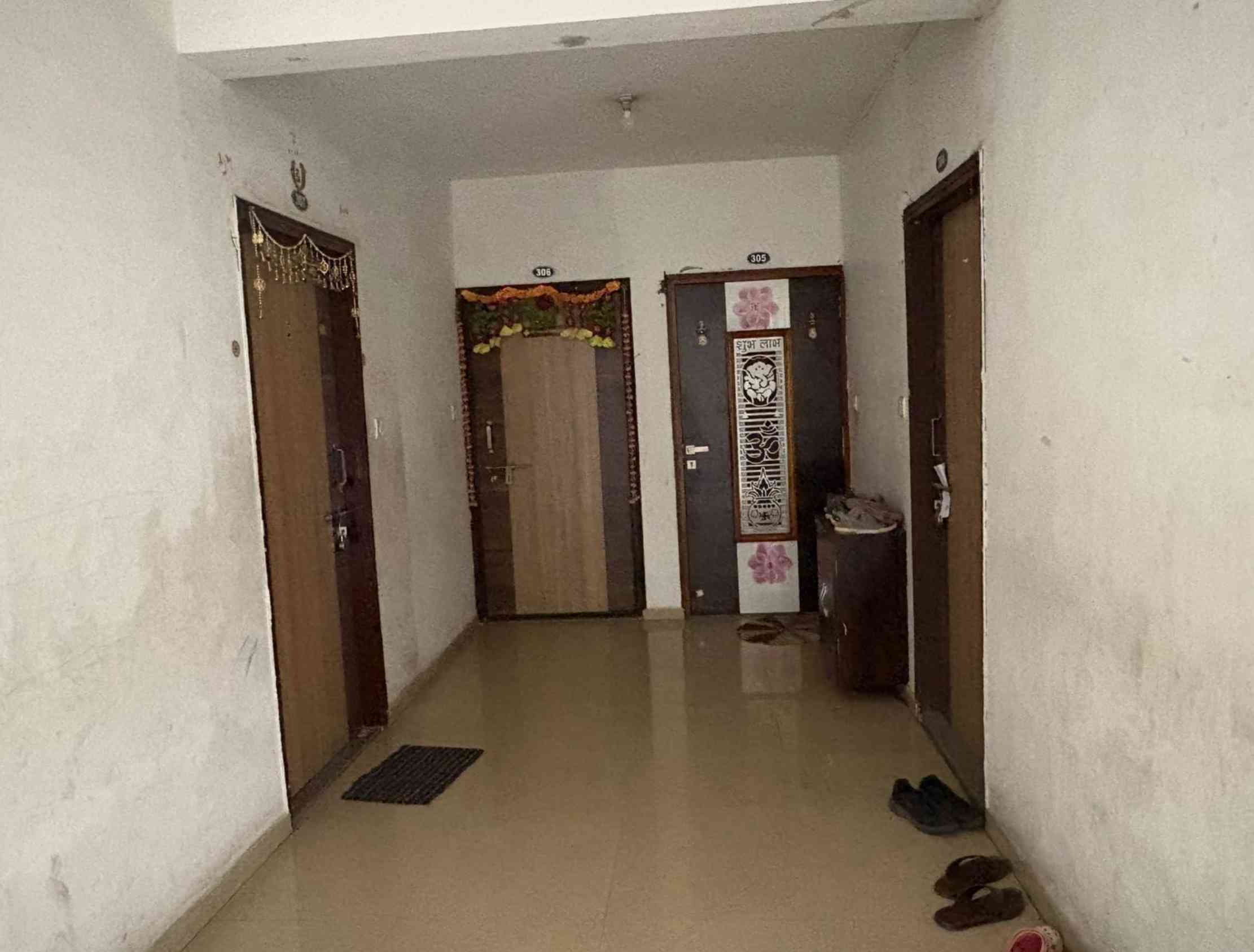 69.7 square meter Flat for sale in Radhe Residency-B Wing", Bardoli Road, Kabilpore, Dist.Navsari Navsari — photo 4
