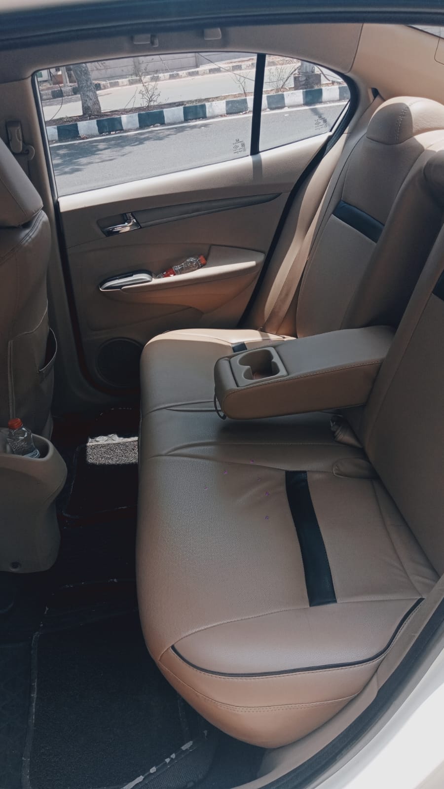 2012 Honda City V Petrol Manual Sedan 159678 km 14 years for sale in PNB ZONAL OFFICE BHUBANESWAR Bhubaneswar — photo 6