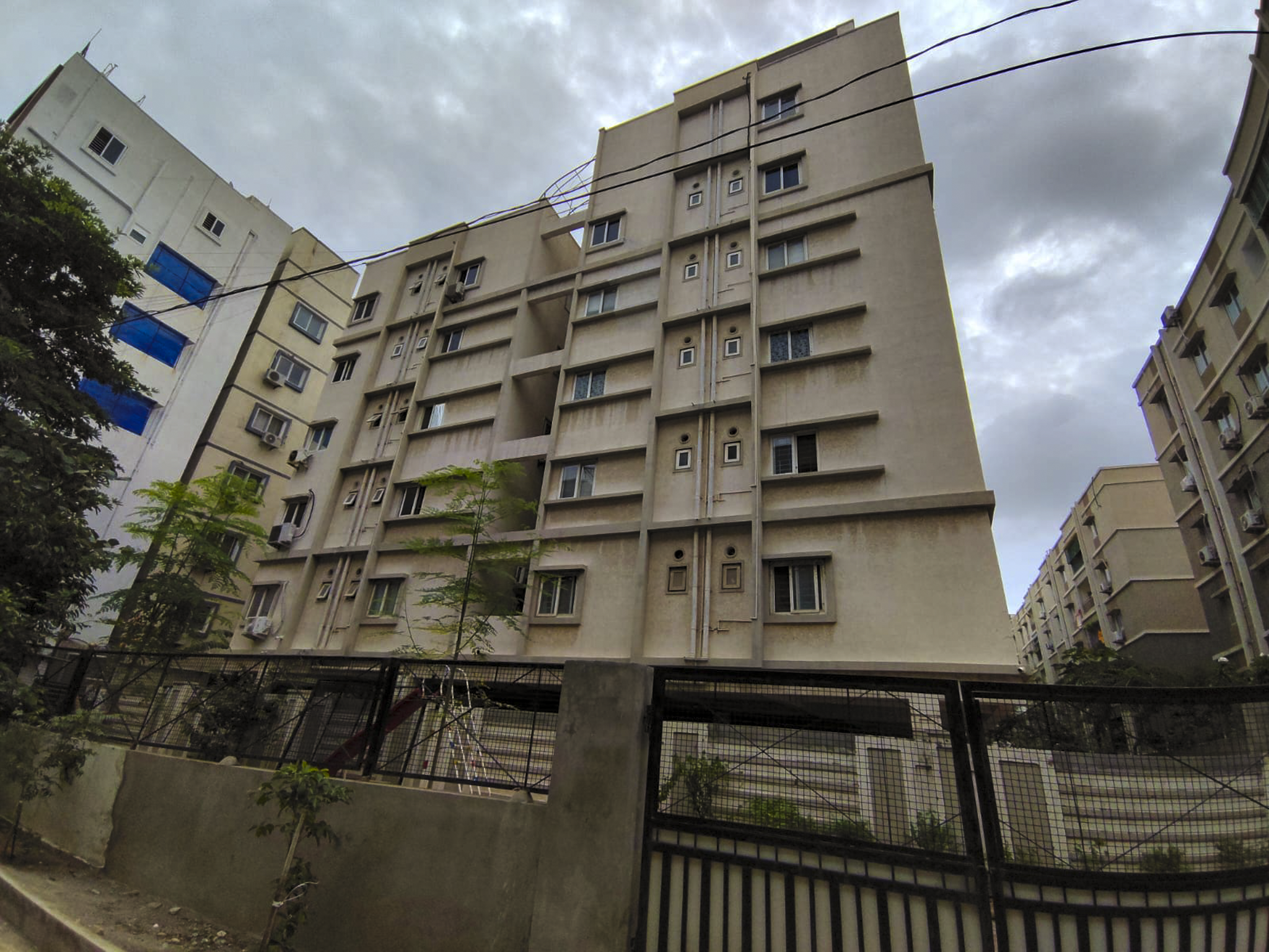 2 BHK Flat for sale in MAXIMUS HILL SIDE TOWERS, BACHUPALLY VILLAGE AND MANDAL Hyderabad — photo 14