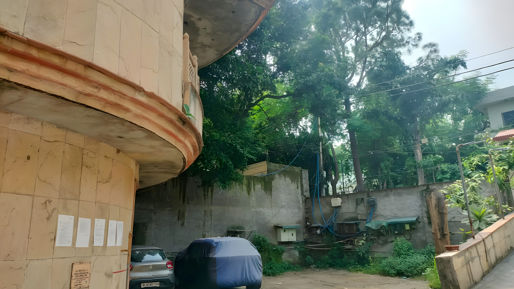 400 square yard Bungalow for sale in New Delhi — photo 3