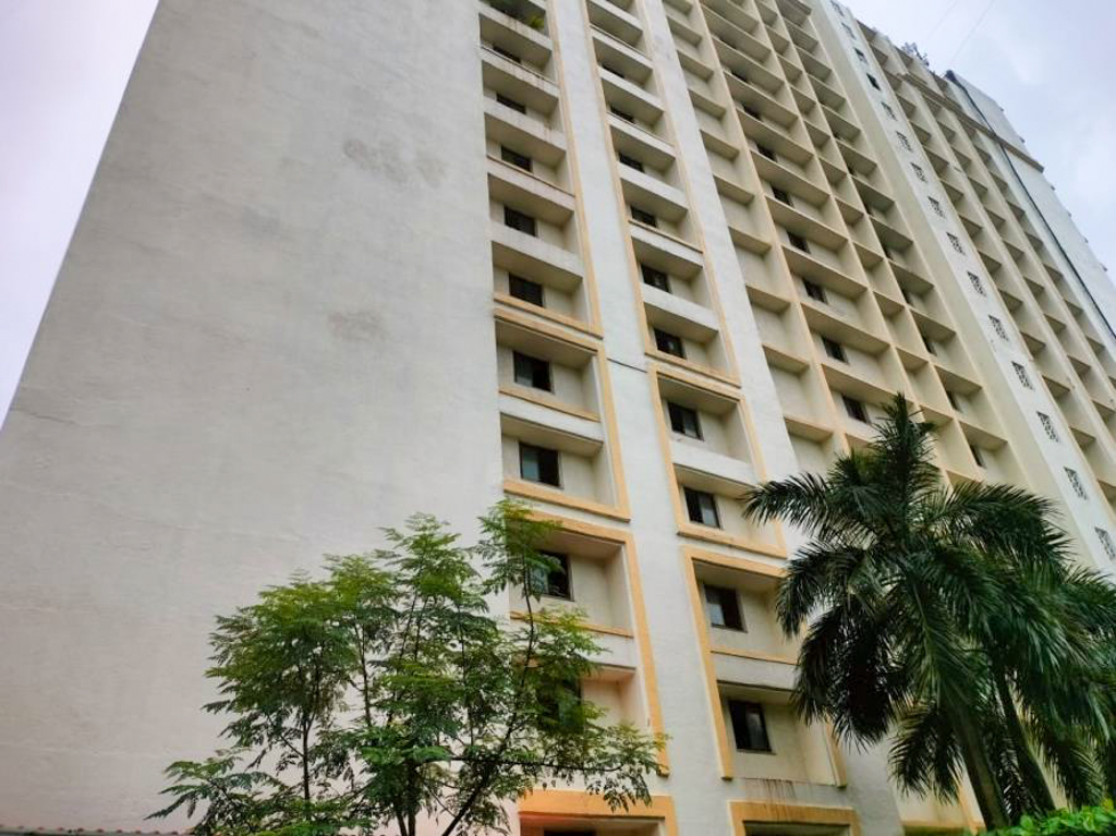 Flat for sale in Goregaon East Mumbai — photo 2