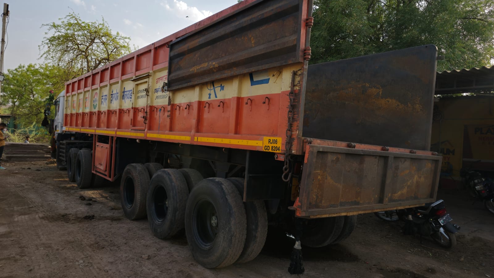 2024 Ashok Leyland AVTR 5525 Tractor Trailer 111700 km 2 years for sale in BALAJI SECURITY SERVICES Bhilwara — photo 2