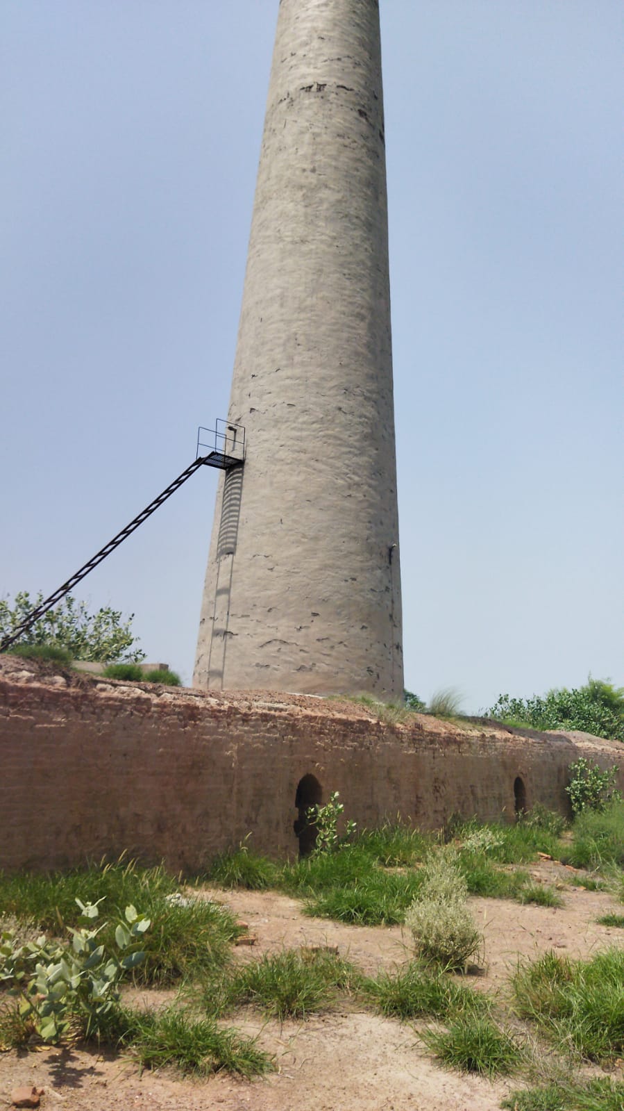 BRIK KILN WITH CHIMNEY for sale in situated at Village Kahnewala, Tehsil Jalalabad(w), District-Fazilka-152024 Jalalabad — photo 1