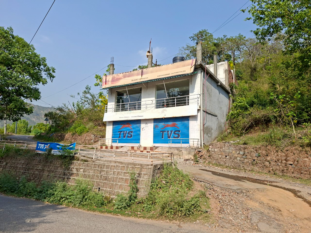 Shops for sale in road side Dhin — photo 3
