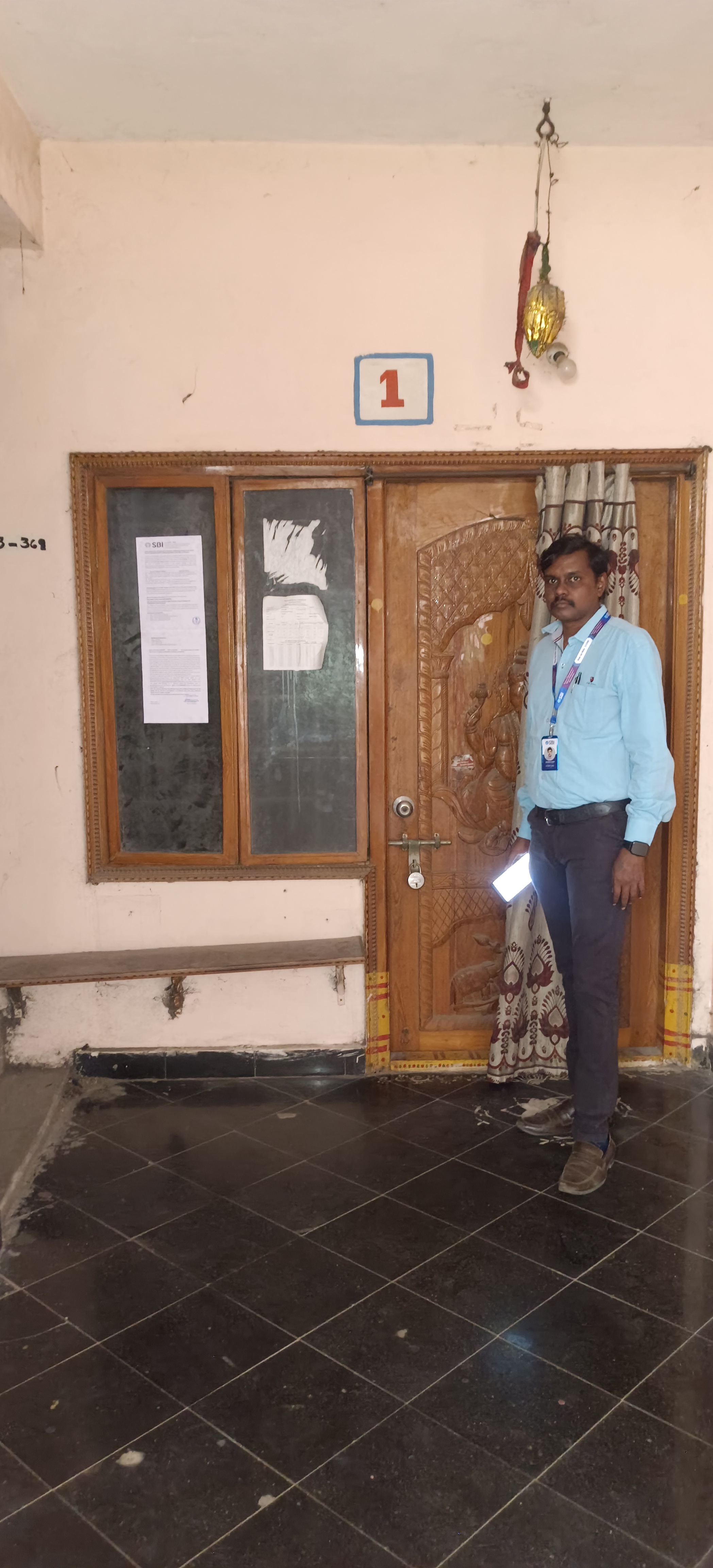 697 square feet Flat for sale in RAJU COMPLEX, Dibbala Road, Opp RTC Bus Depo Ongole — photo 1