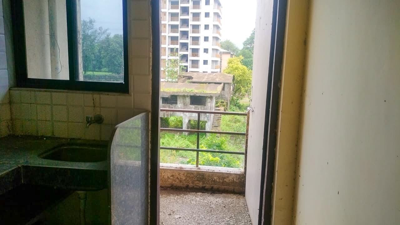 370 square feet Flat for sale in Khapoli — photo 8