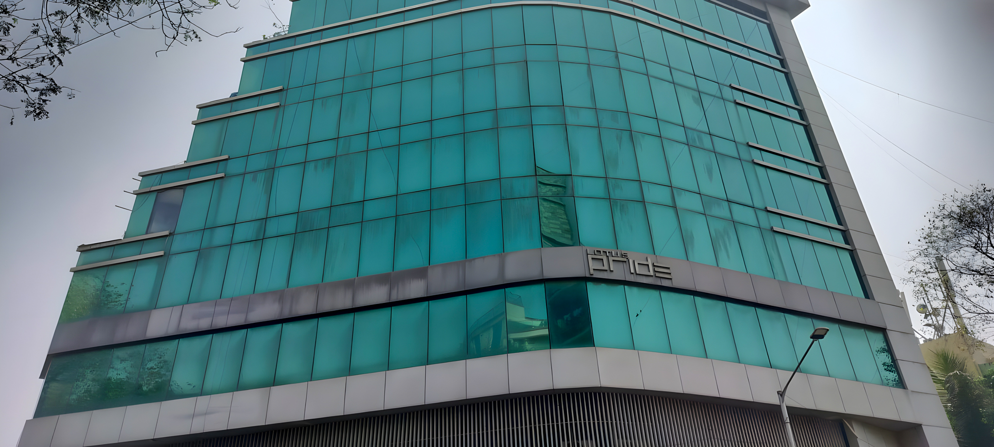 630 square feet Office for sale in VILE PARLE Mumbai — photo 1