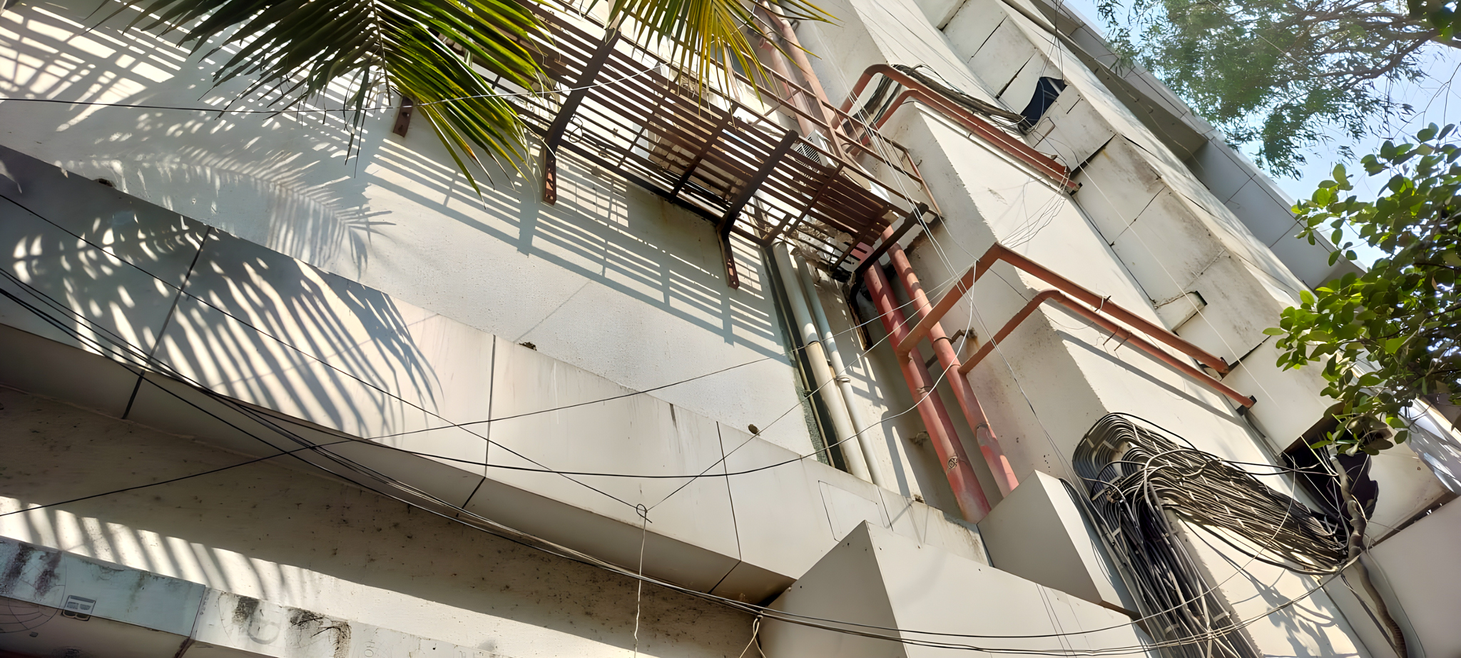 630 square feet Office for sale in VILE PARLE Mumbai — photo 9