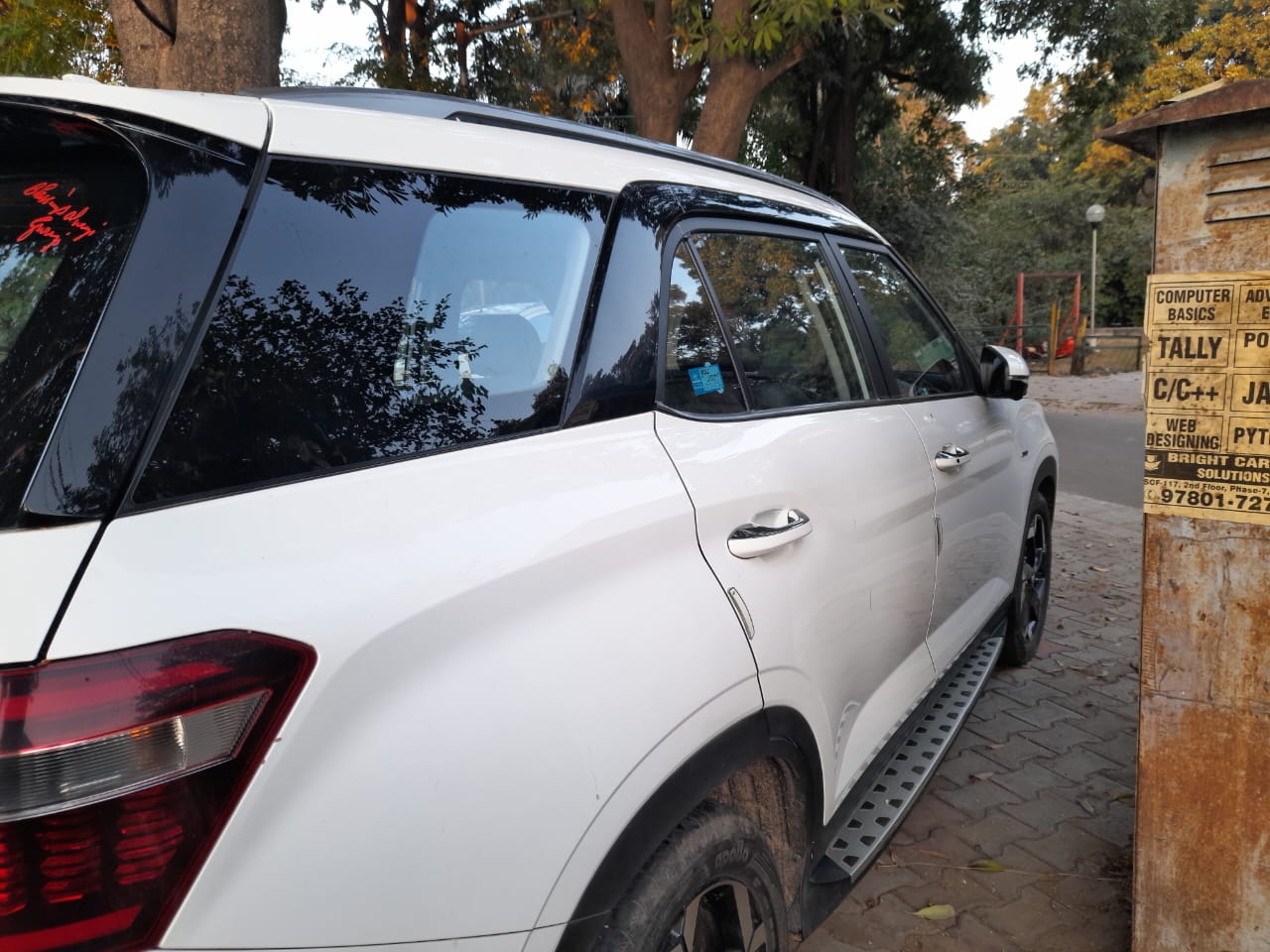 2022 Hyundai Alcazar Platinum 7S SUV 30587 km 3 years for sale in Bank of Baroda SECTOR 17 Chandigarh — photo 4