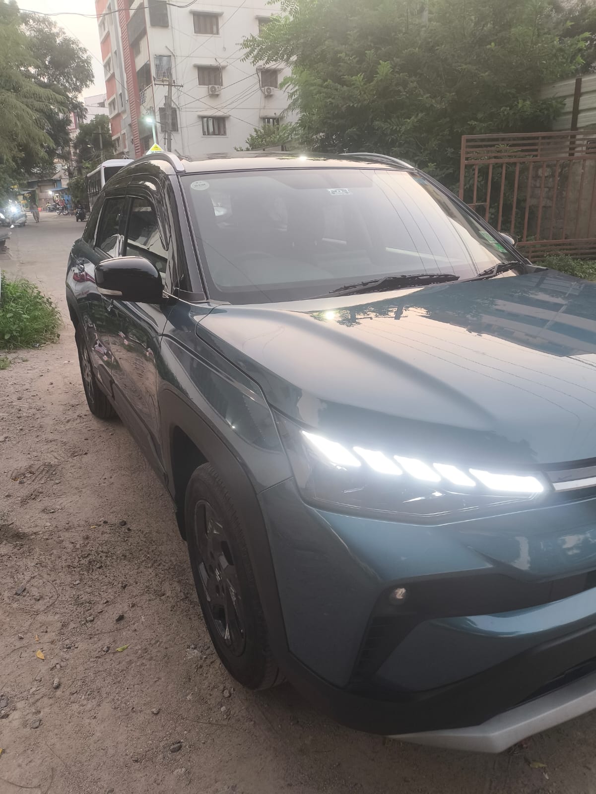 2025 Maruti Suzuki Victoris ZXi SUV 18263 km 1 year for sale in SM ASSOCIATES Hyderabad — photo 6