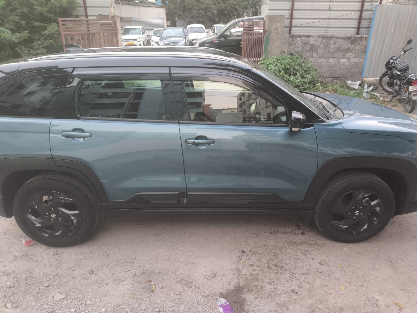 2025 Maruti Suzuki Victoris ZXi SUV 18263 km 1 year for sale in SM ASSOCIATES Hyderabad — photo 4