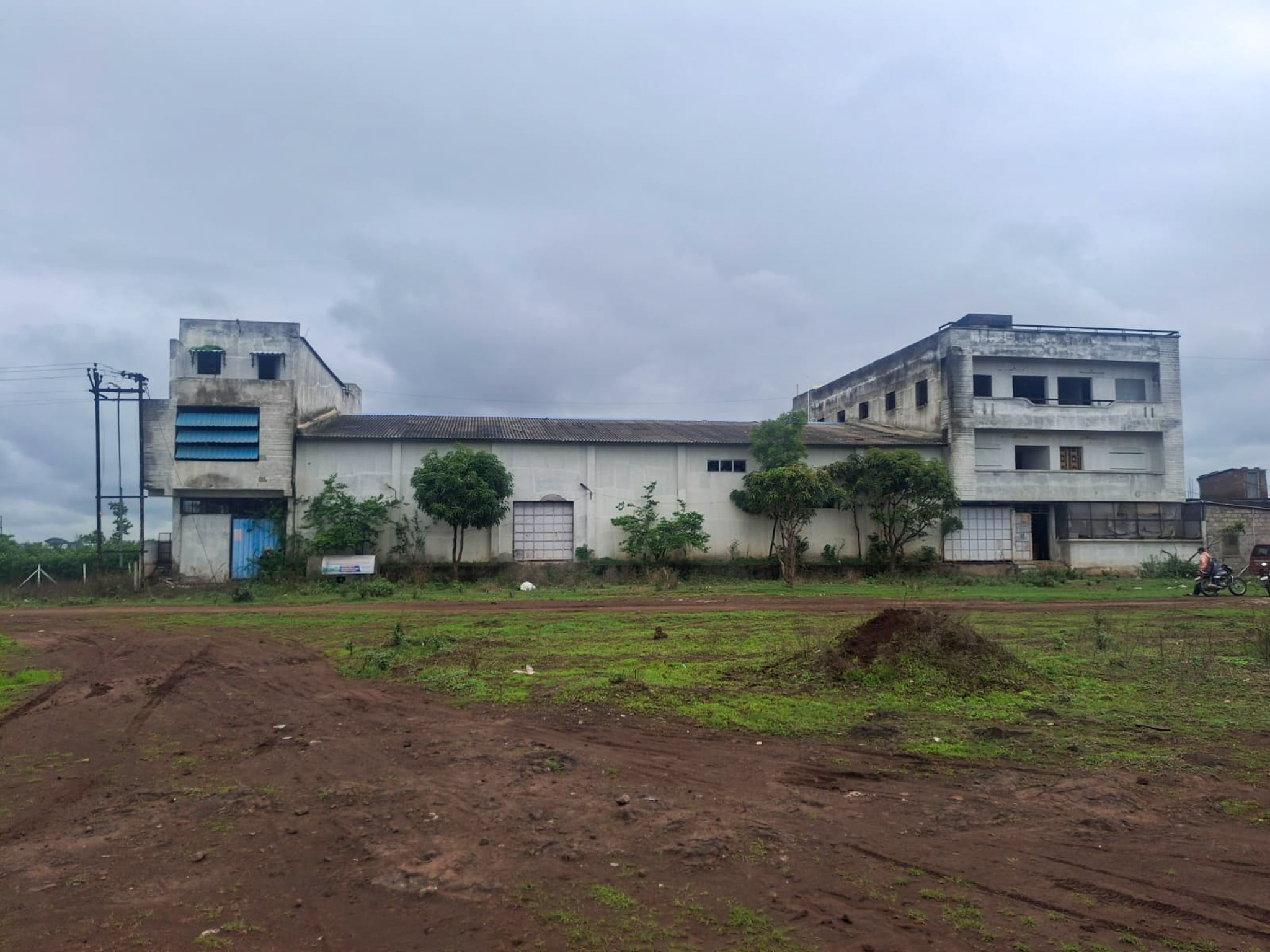 Industrial Plot with Factory Building for sale in Ichalkaranji — photo 4