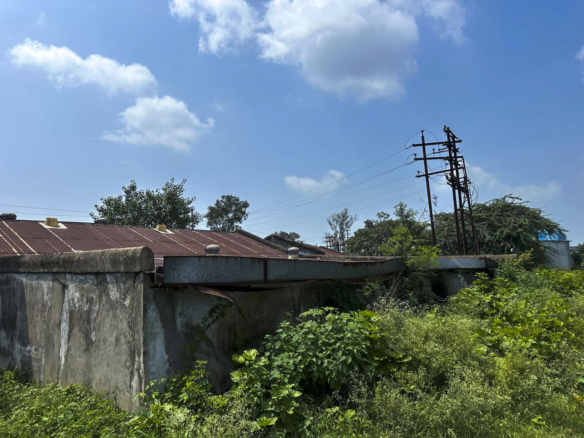 5170 square feet Industrial Plot with Factory Building for sale in INDUSTRIAL AREA RATLAM Ratlam — photo 3