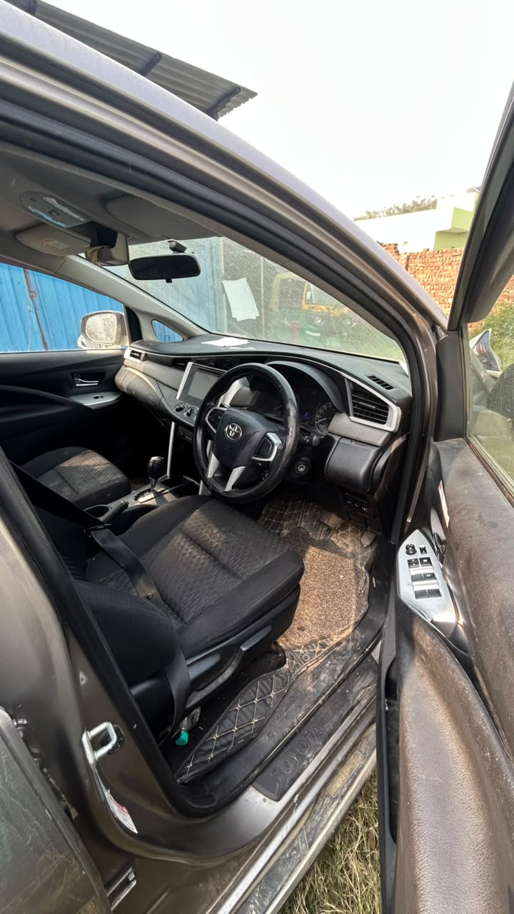 2020 Toyota Innova Crysta GX 8 Seater MUV 60130 km 6 years for sale in Recovery Agency Bhondsi — photo 4