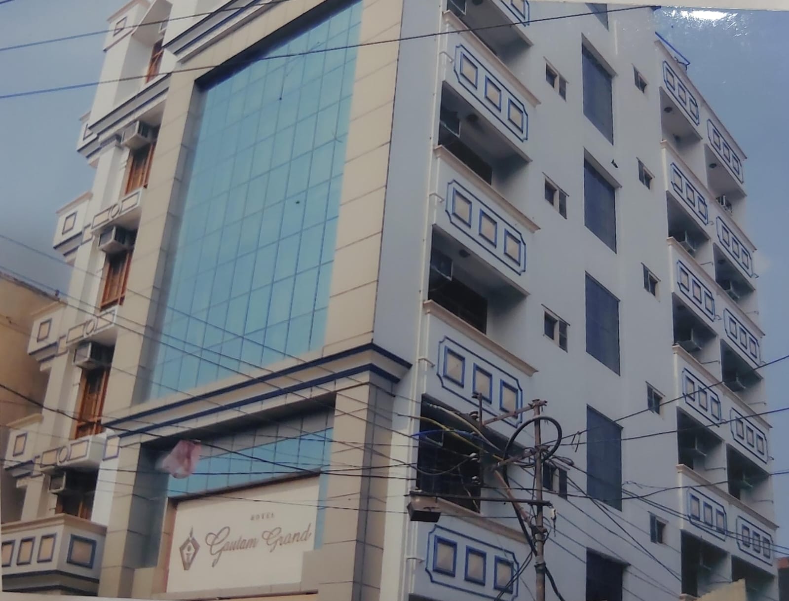 2367 square feet Hotel for sale in CANTONMENT VARANASI Varanasi — photo 1