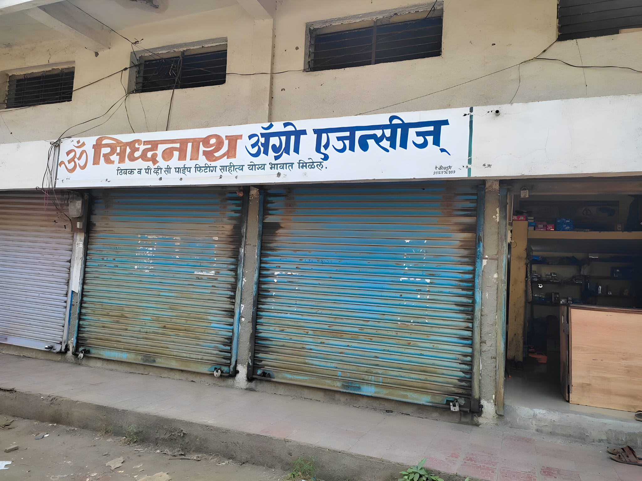 32 square meter Shops for sale in Erandol — photo 3