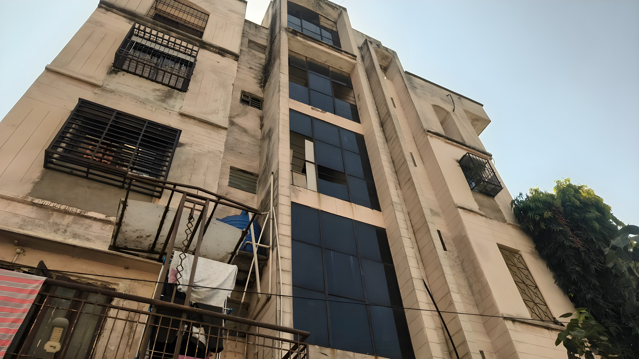 2 BHK Flat for sale in BHUMI SANKUL, KARANPARA Rajkot — photo 3