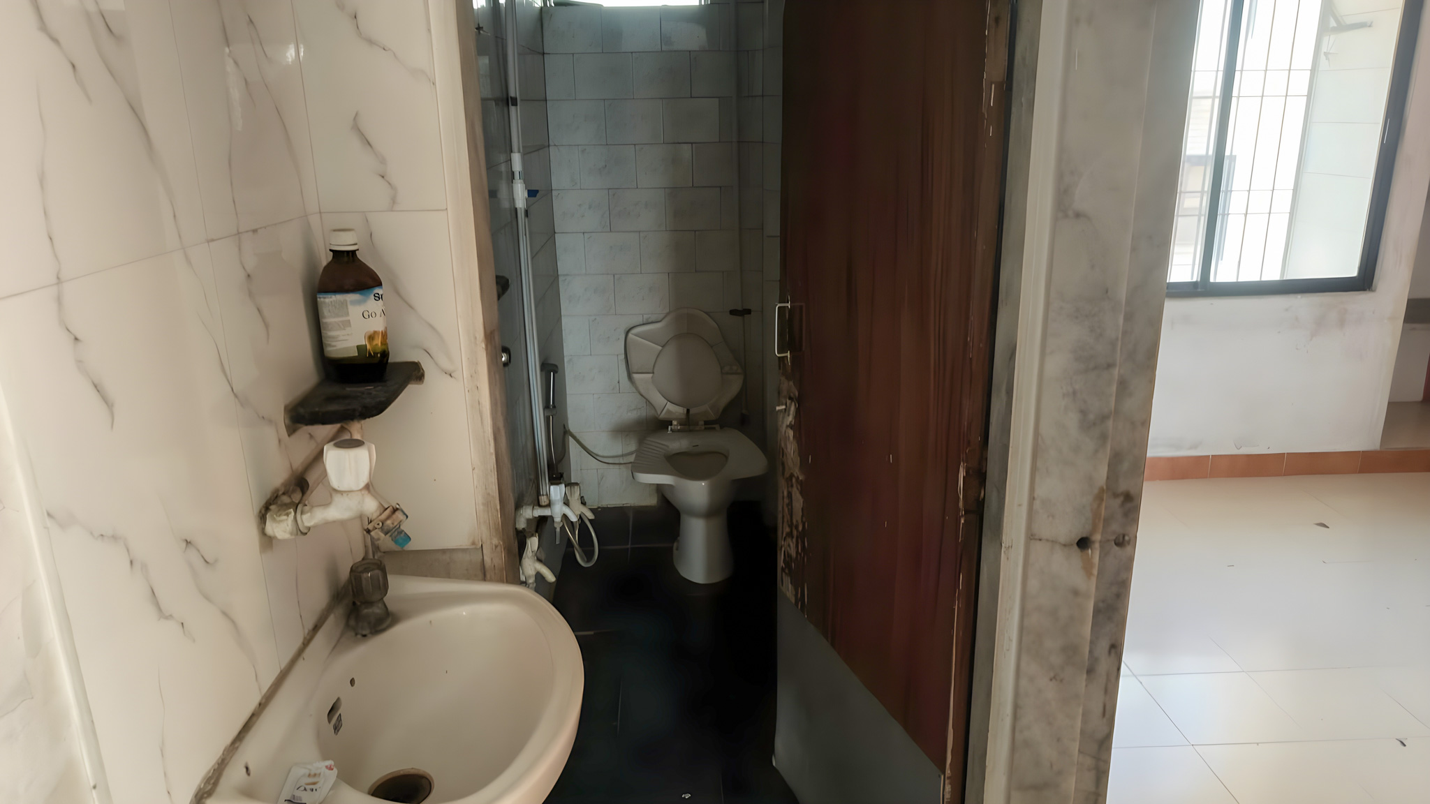 2 BHK Flat for sale in BHUMI SANKUL, KARANPARA Rajkot — photo 10