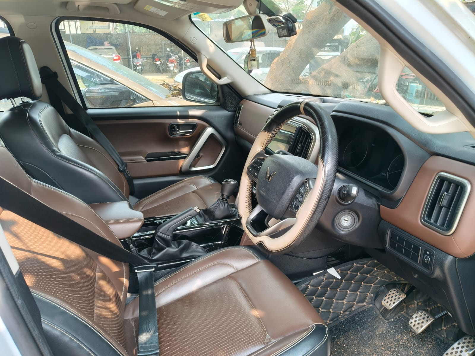2025 Mahindra Scorpio N Z8 S SUV 29395 km 1 year for sale in SBI COLONY NEAR DEBUKA NURSING HOME LALPUR Ranchi — photo 4