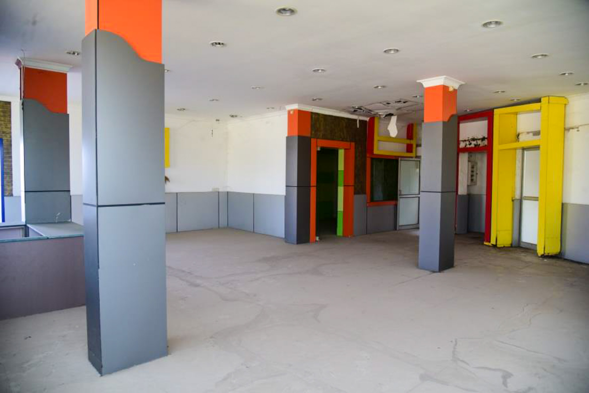 1130 square feet Shops for sale in 1ST FLOOR, THERADUPUZHA TOWERS, NH JUNCTION, MANAPULLIKAVU, PALAKKAD - 678013, KERALA STATE Palakkad — photo 1