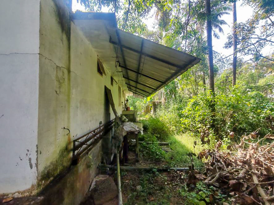 1127 square feet Individual House for sale in valappad village Chavakkad — photo 4