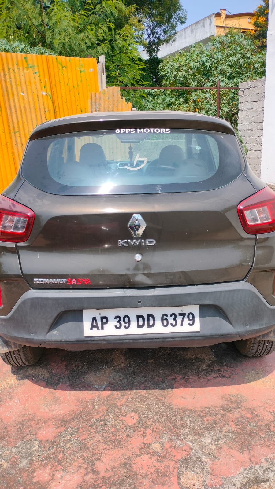 2019 Renault Kwid RXT 1.0 Hatchback 54762 km 6 years for sale in R K AUTO PARKING YARD Kurnool — photo 3