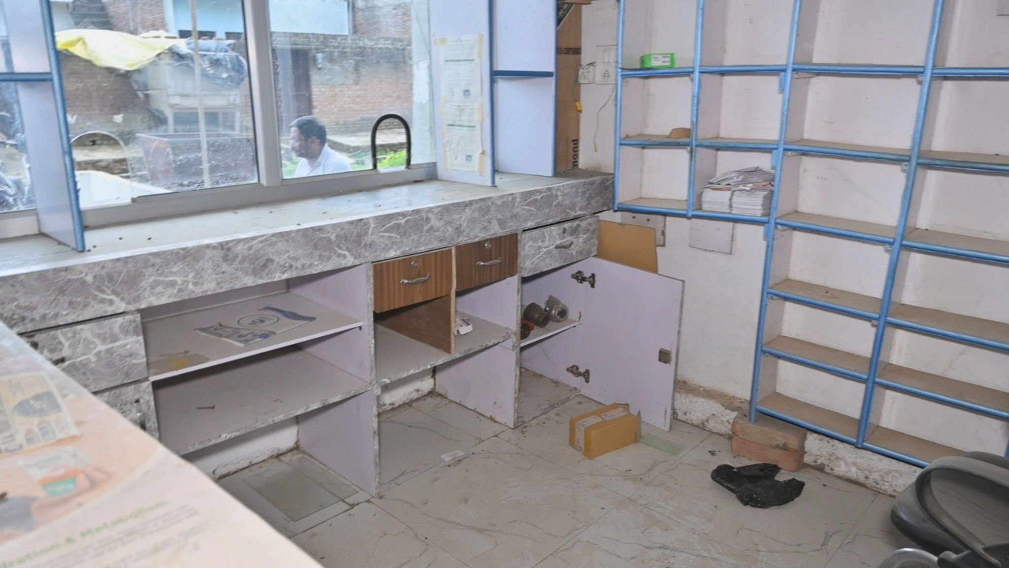 111.8 square meter Shops for sale in CHAIL Chail — photo 4