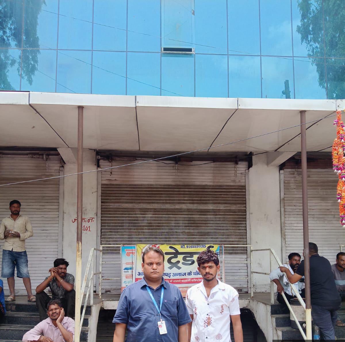 6500 square feet Shops for sale in Khargone Khargone — photo 2