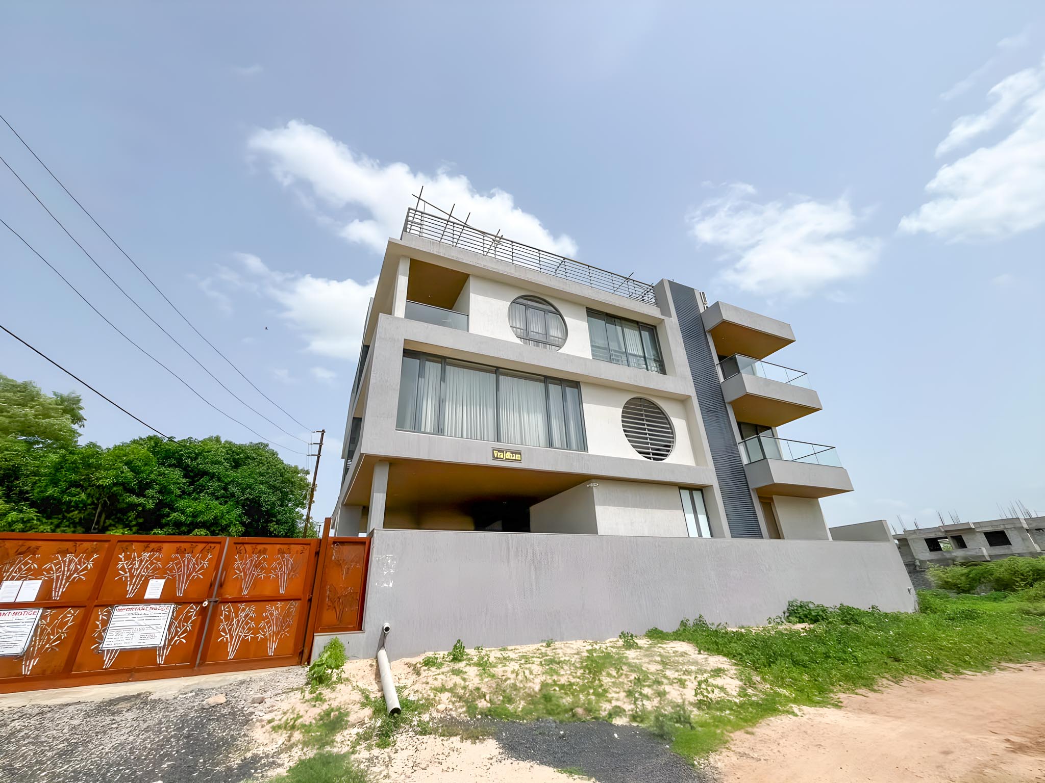 280 square meter Individual House for sale in Godhra Godhra — photo 11