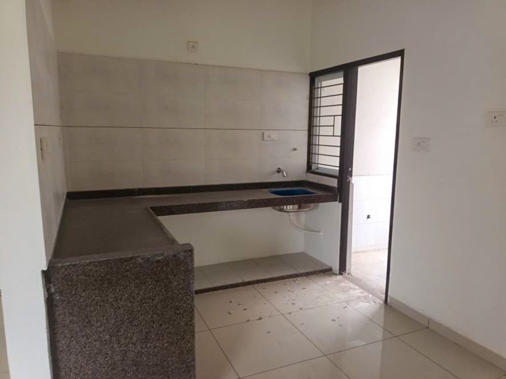 2 BHK Flat for sale in 5th Avenue, Manjalpur, Vadodara Vadodara — photo 14