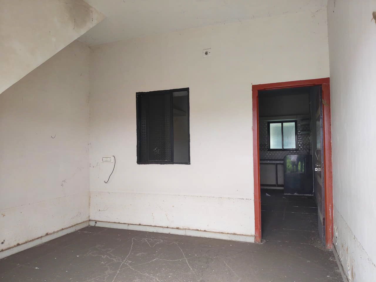 Individual House for sale in Sayan — photo 1