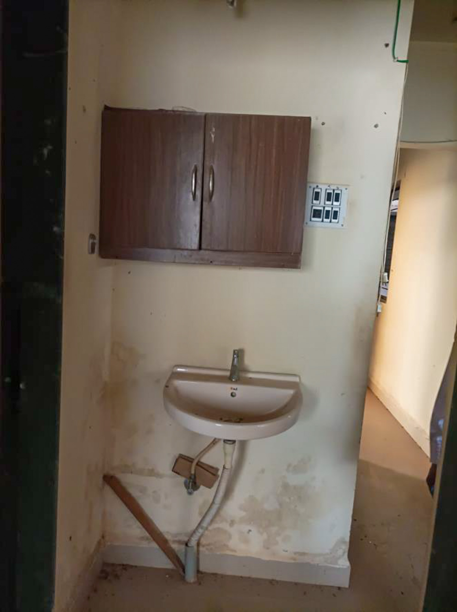 891 square feet Flat for sale in Hem Ashray Appartment, Belagavi — photo 3