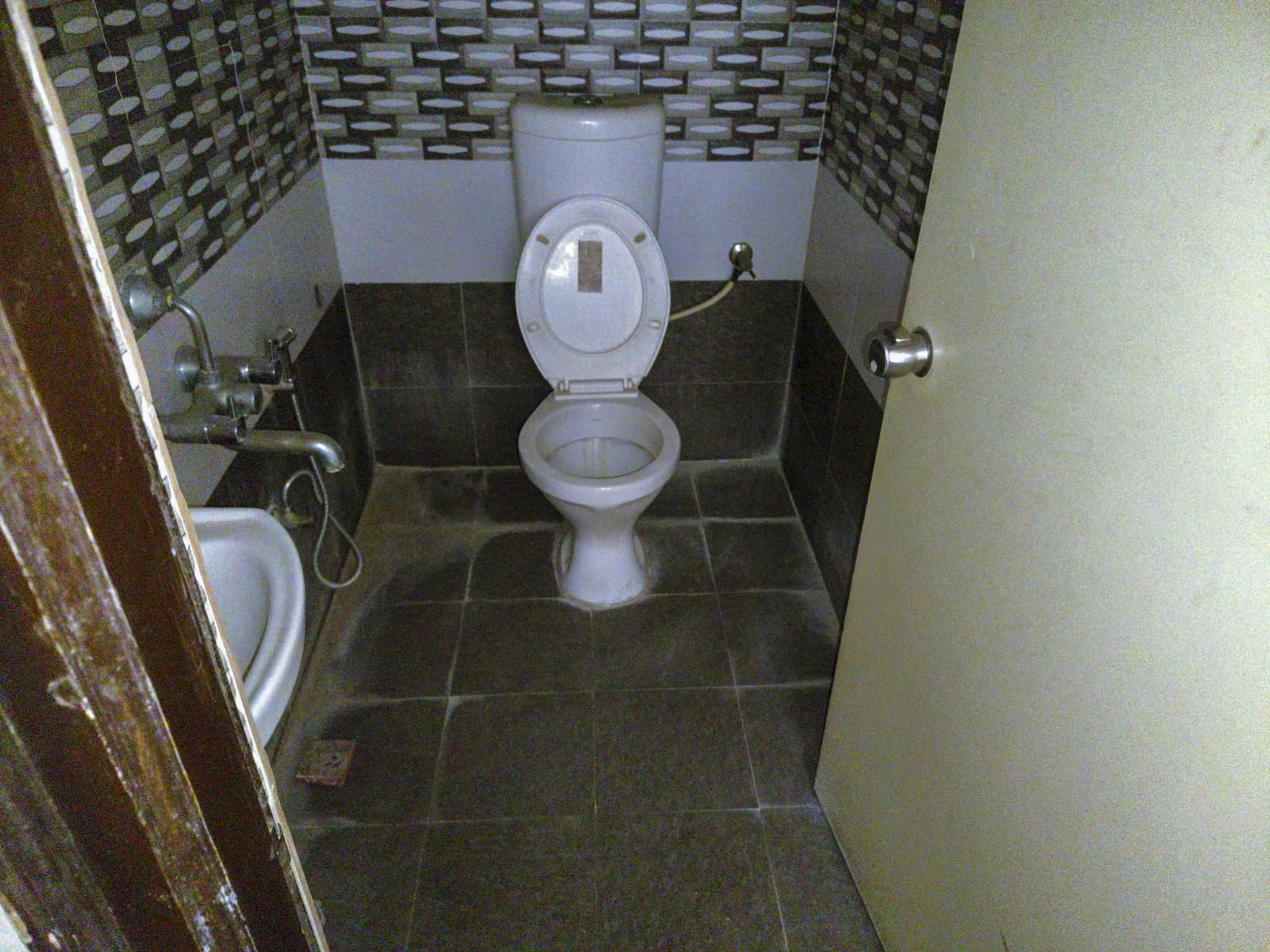 1470 square feet Flat for sale in Hyderabad — photo 8