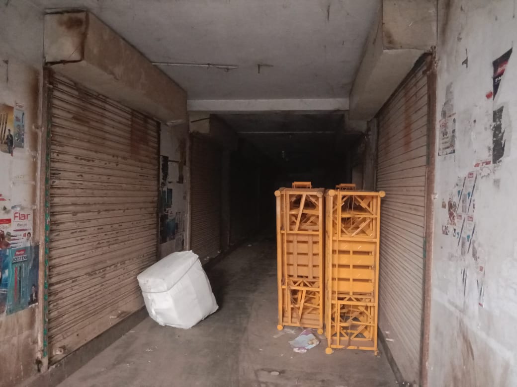 198 square feet Shops for sale in Food Cluster Barodi — photo 1