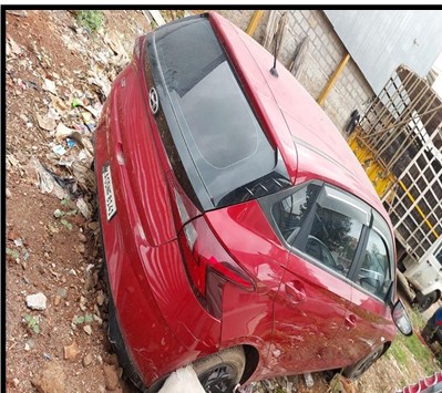 2022 Hyundai i20 Era 1.2 Petrol MT Hatchback 65600 km 4 years for sale in SAI KARUNA YARD Bengaluru — photo 2