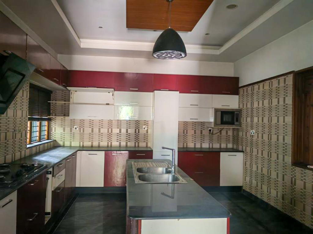 3000 square feet Individual House for sale in SREEMANIKANDAN, NELLAYI Parappukkara — photo 10
