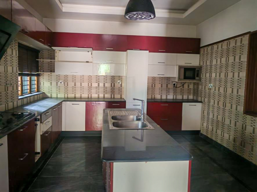3000 square feet Individual House for sale in SREEMANIKANDAN, NELLAYI Parappukkara — photo 4