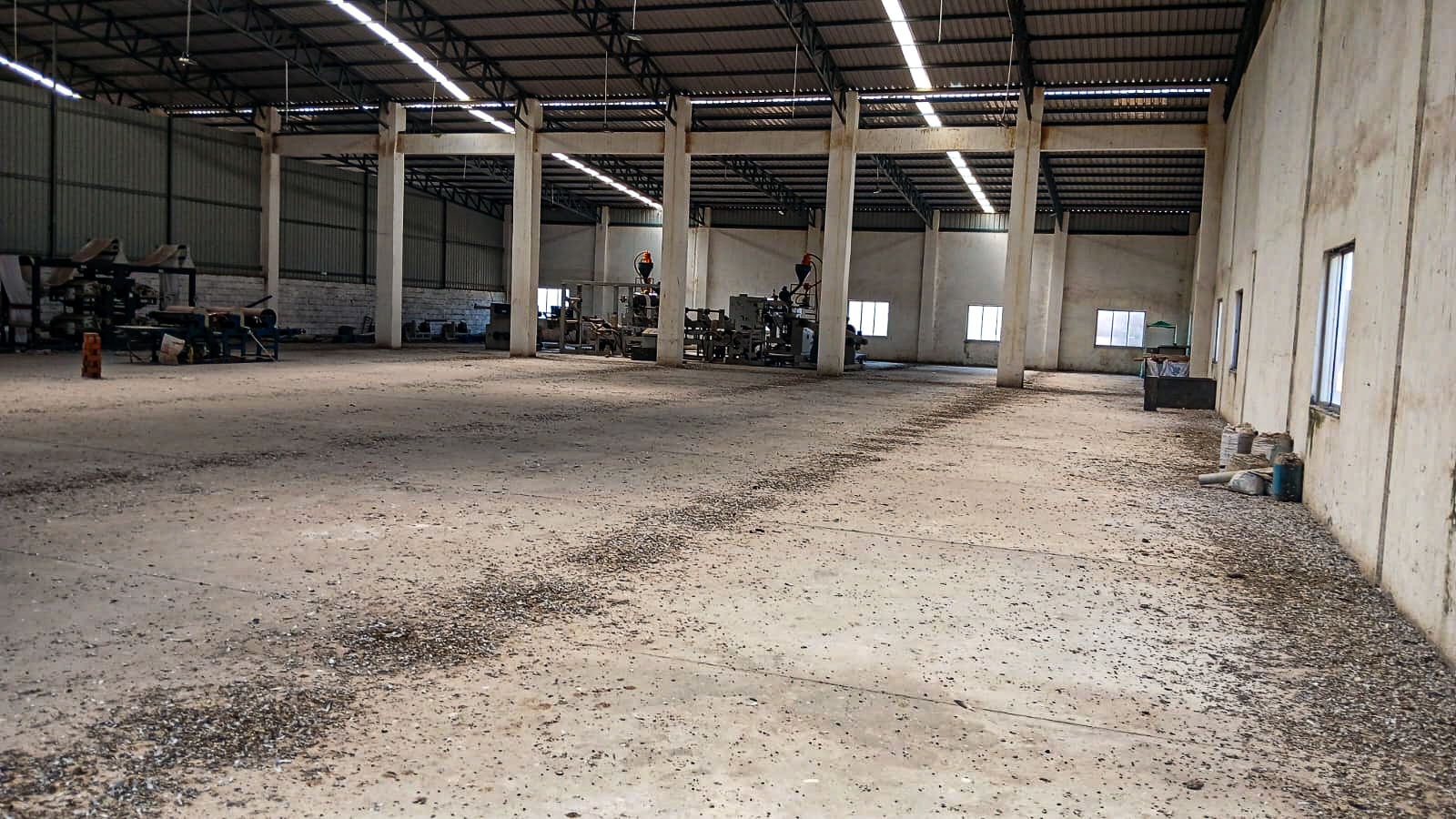 Industrial Plot with Factory Building for sale in At Vegdi, Taluka Dhoraji, District Rajkot. Middle Class Locality. GIDC Dhoraji Vegadi — photo 8