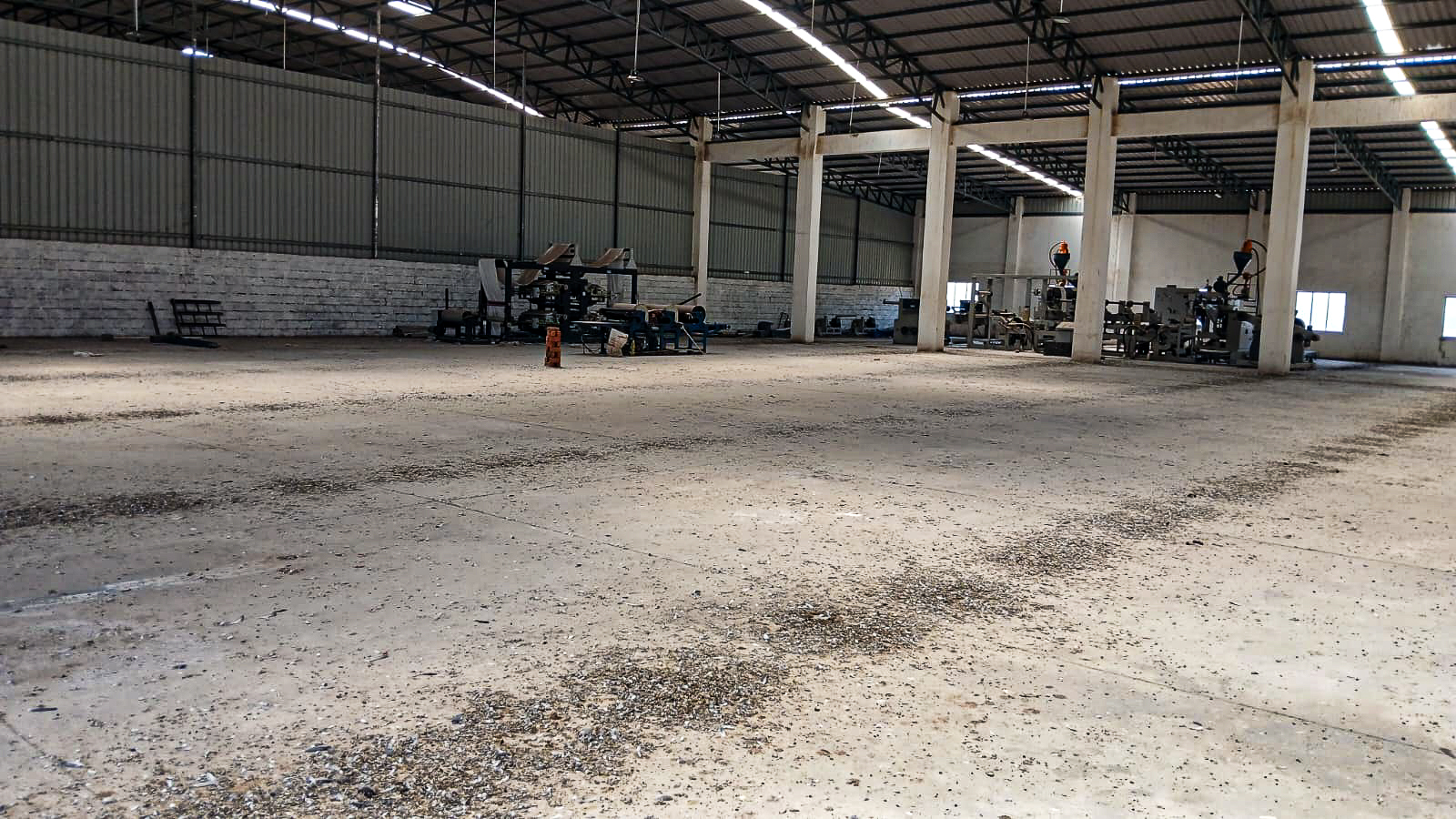 Industrial Plot with Factory Building for sale in At Vegdi, Taluka Dhoraji, District Rajkot. Middle Class Locality. GIDC Dhoraji Vegadi — photo 11