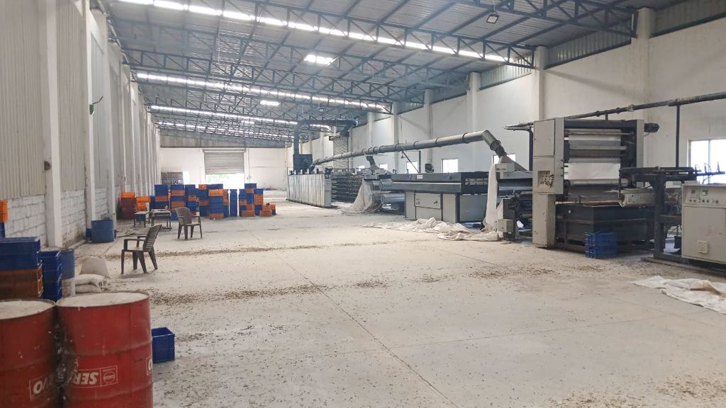 Industrial Plot with Factory Building for sale in Situated at Vegadi, Taluka Dhoraji, District Rajkot. Middle Class Locality. GIDC Dhoraji Vegadi — photo 12