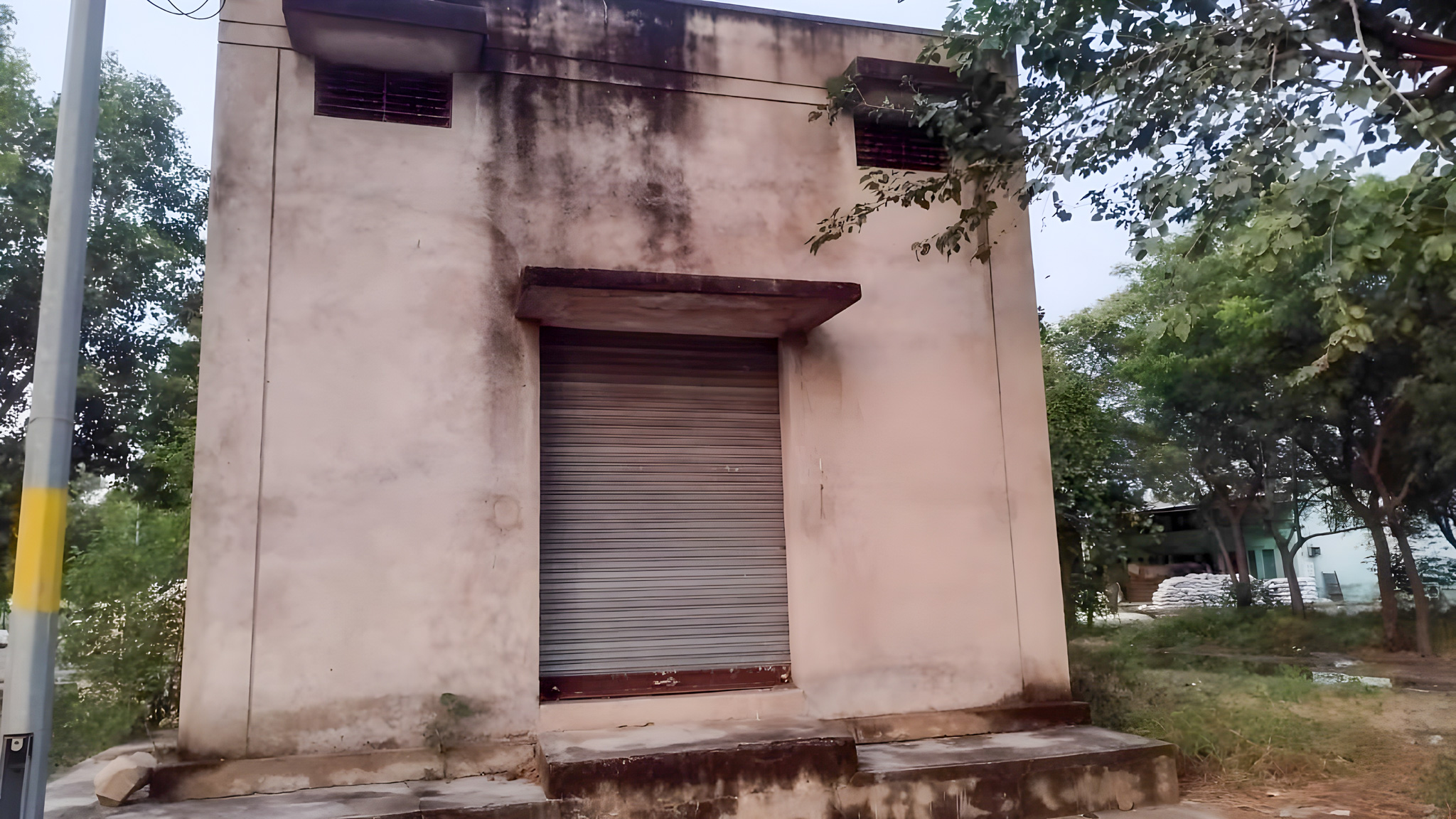 1200 square feet Shops for sale in Khairthal — photo 7