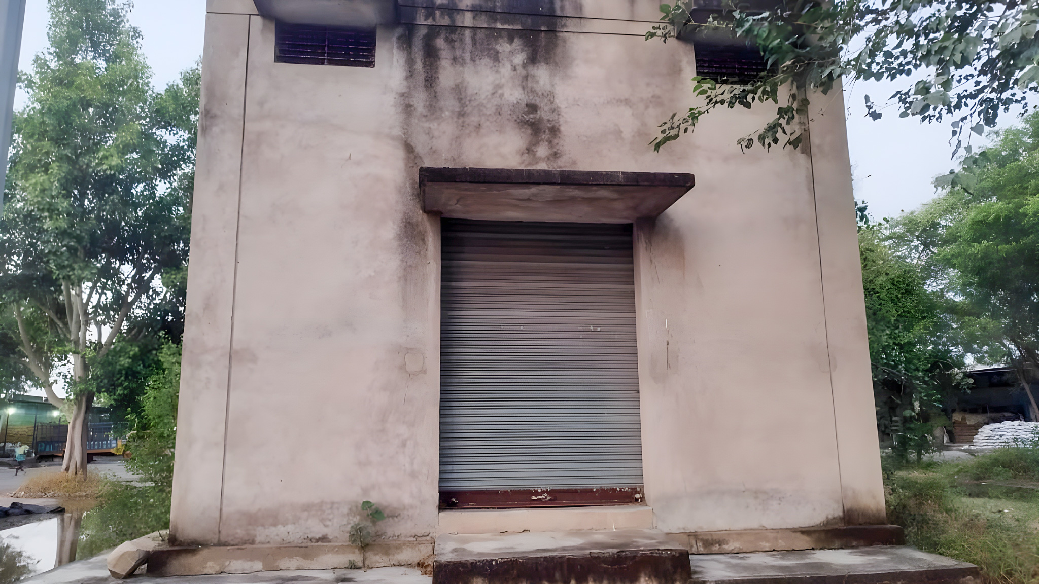 1200 square feet Shops for sale in Khairthal — photo 10