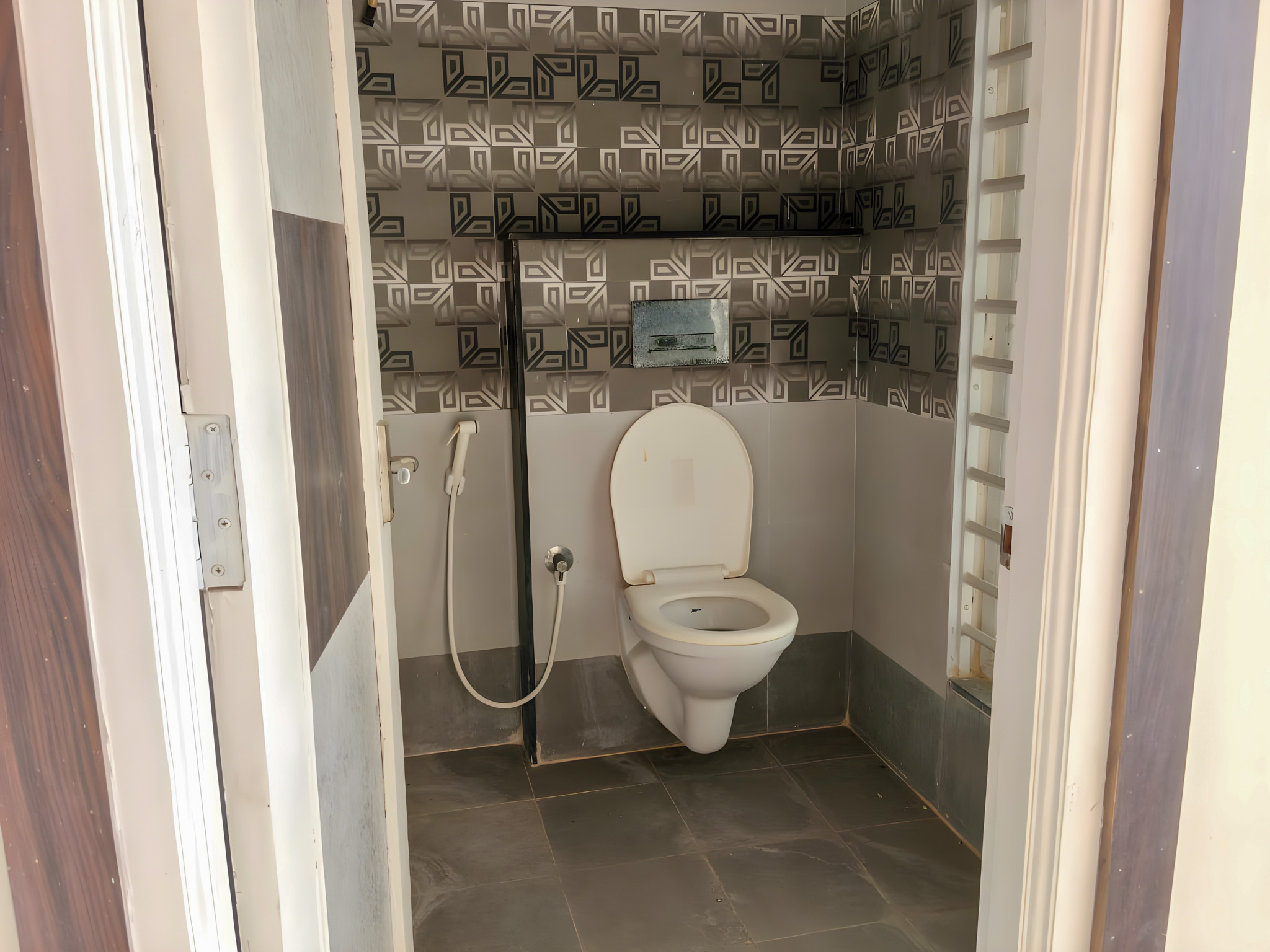 2 BHK Flat for sale in BONTHA SWETHA, GUNTUR Guntur — photo 8