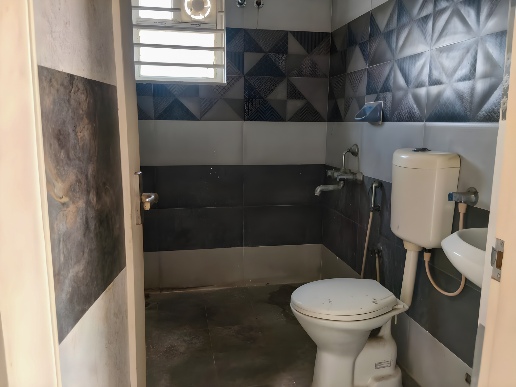 2 BHK Flat for sale in BONTHA SWETHA, GUNTUR Guntur — photo 12